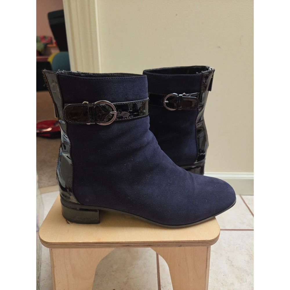 Aquatalia Womens Navy Suede Patent Leather Buckle Ankle Boots Made in Italy Sz 8